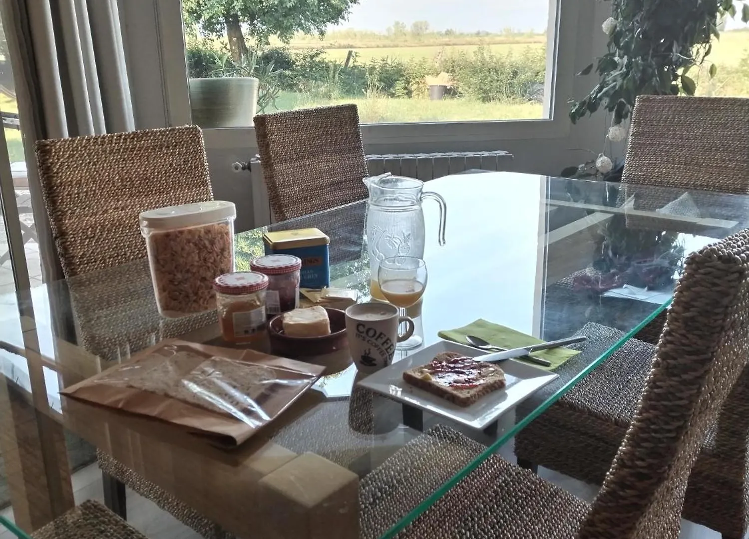 Ancienne Gare Apartment Arles Homestay